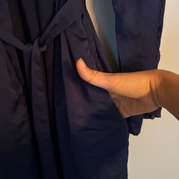 La Vie En Rose Navy Blue Medium Robe - Picture 5 of 8